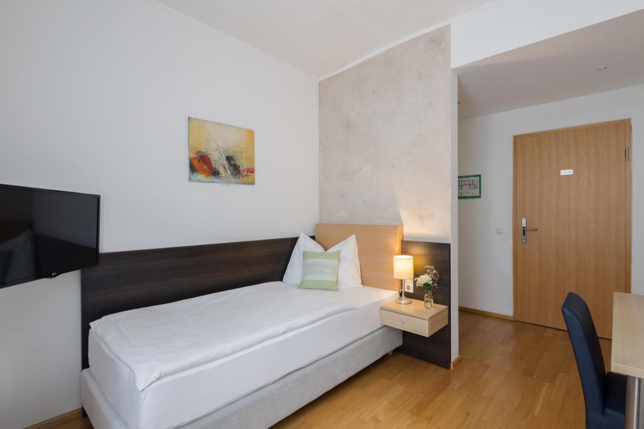 Wesenufer Hotel & Seminarkultur An Der Donau Dış mekan fotoğraf